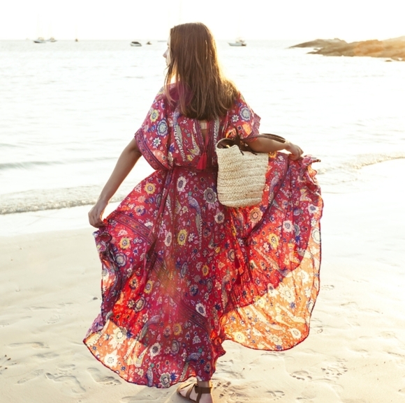 Spell & The Gypsy CollectiveRose Lovebird Half Moon Gown - Picture 2 of 5